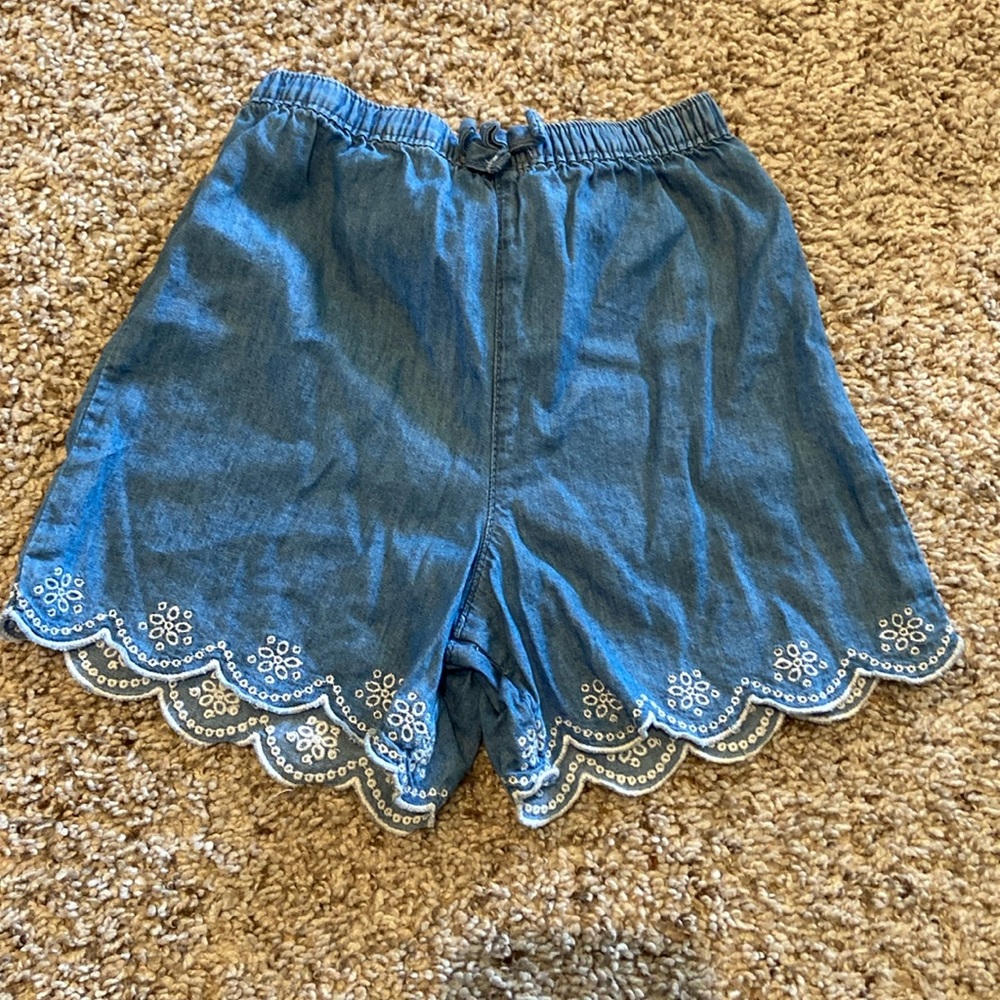OshKosh B’gosh girls size 5T shorts